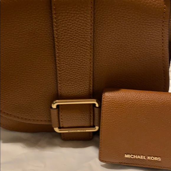 Michael Kors bag and wallet - Picture 3 of 6